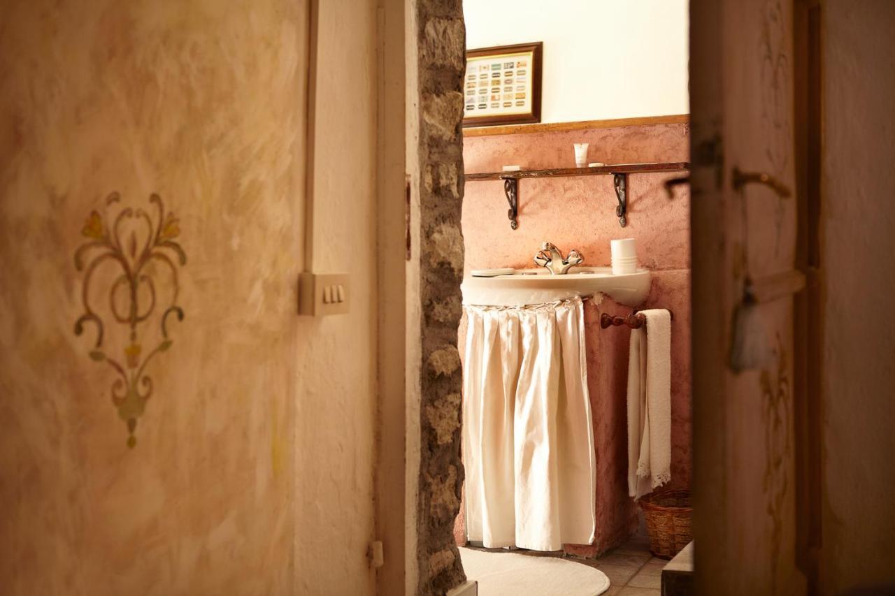 Antico Borgo Sanda Lago Maggiore Casalzuigno Eksteriør billede